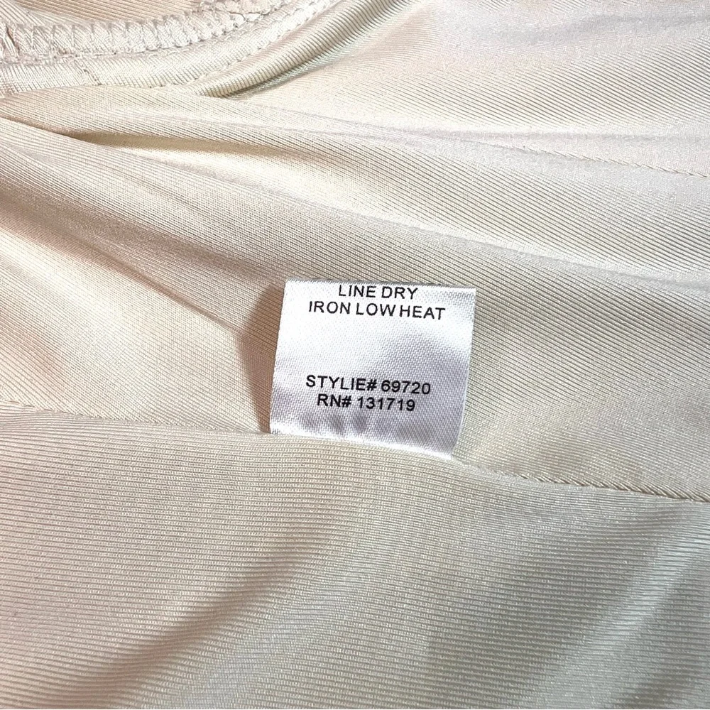 The Foxy Kind We Love Her Corduroy Corset Crop Top Size Medium - Picture 10 of 11